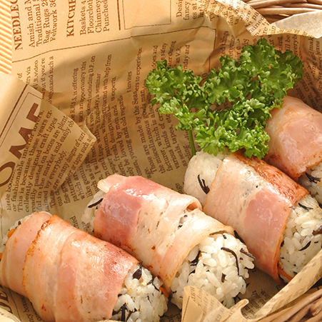 ひじきのベーコン巻きおにぎり ひじきのベーコン巻きおにぎり