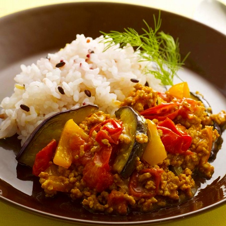 家族みんなのヘルシー夏カレー特集：夏こそやっぱりカレー！